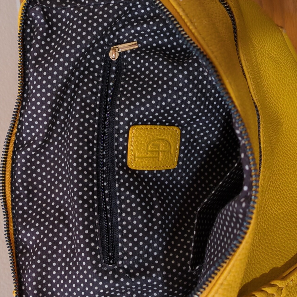☀️3for$20☀️ Yellow mini backpack - Picture 3 of 12